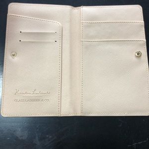 Glass Ladder & Co Travel wallet